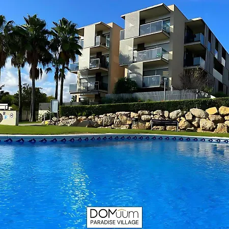 Domuum Holidays - Paradise Village Gf Apartment *