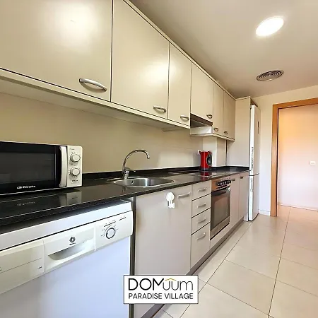 Domuum Holidays - Paradise Village Gf