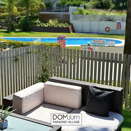 Domuum Holidays - Paradise Village Gf 아파트